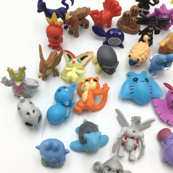 54 Pokemon Gumball Machine Micro Figures Lot 1" Character Mini Figurine Toys - Picture 3 of 10